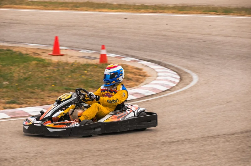 Travail d'équipe et responsabilité : le karting n'est pas un sport solitaire